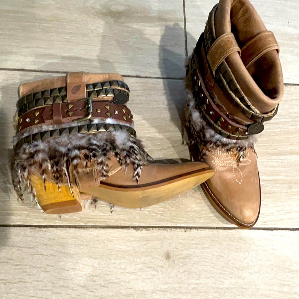 Stylish feather boots